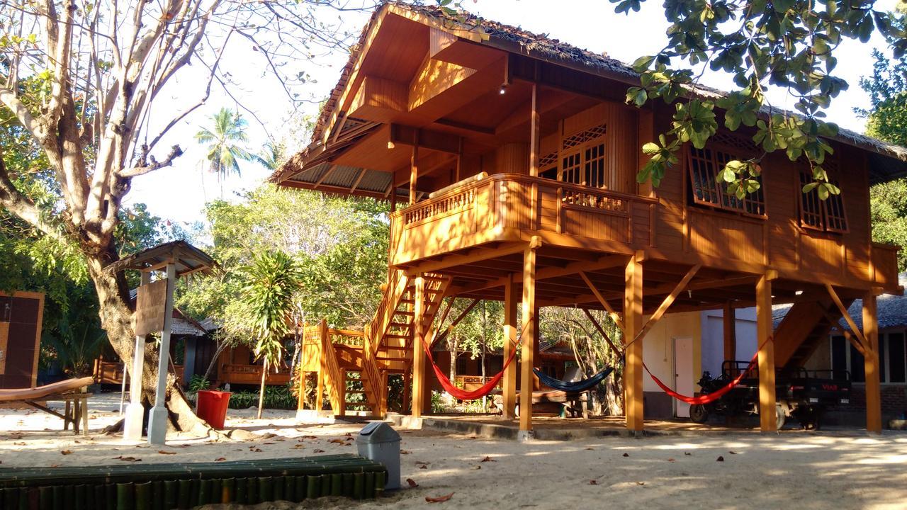 Jonaths Cottage Bunaken Εξωτερικό φωτογραφία