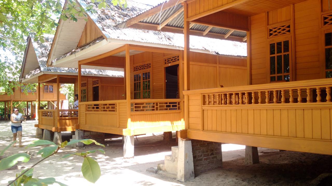 Jonaths Cottage Bunaken Εξωτερικό φωτογραφία
