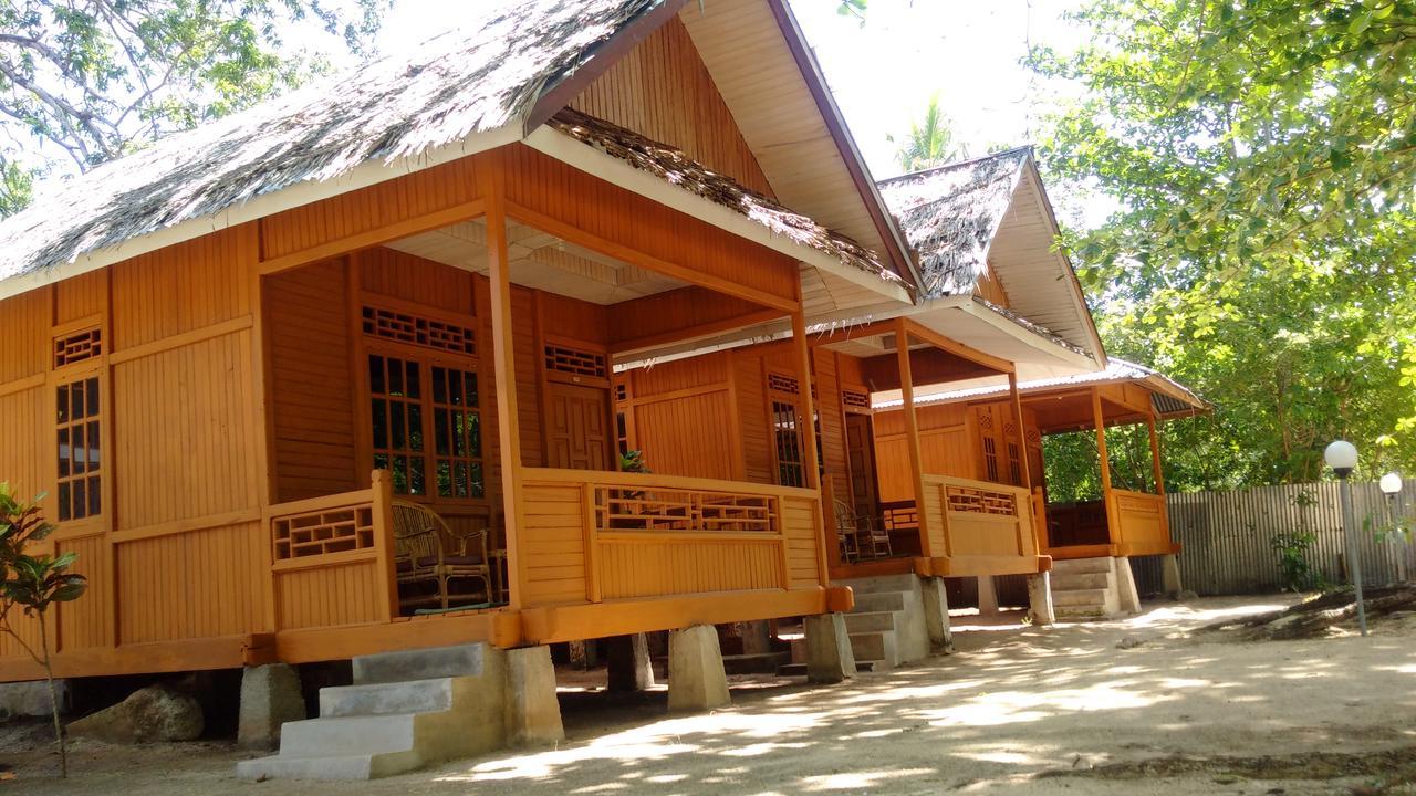 Jonaths Cottage Bunaken Εξωτερικό φωτογραφία
