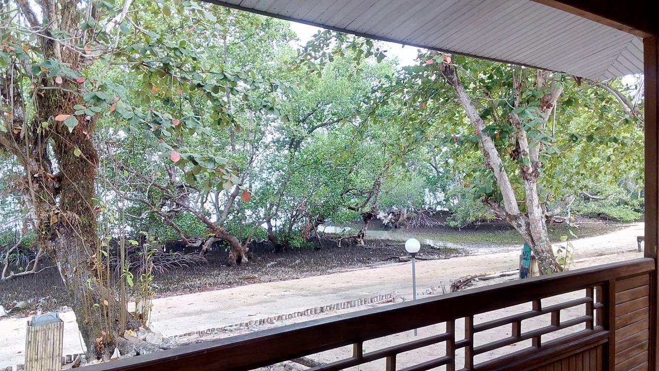 Jonaths Cottage Bunaken Εξωτερικό φωτογραφία