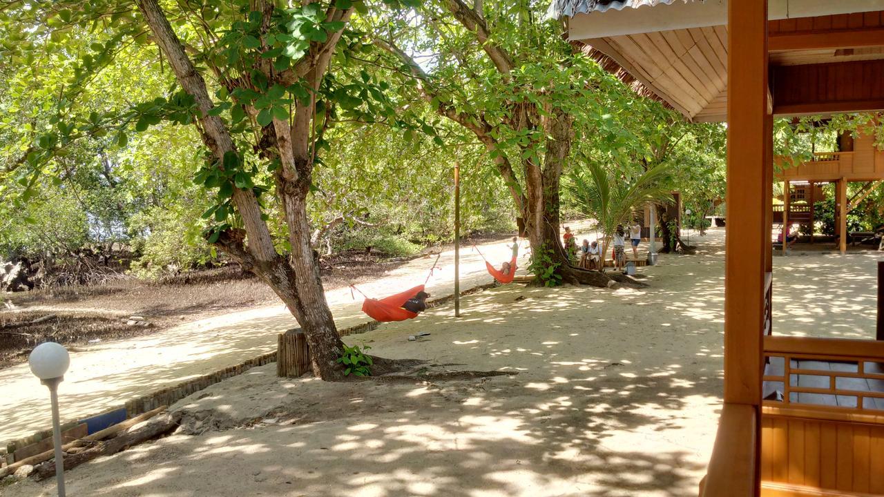 Jonaths Cottage Bunaken Εξωτερικό φωτογραφία