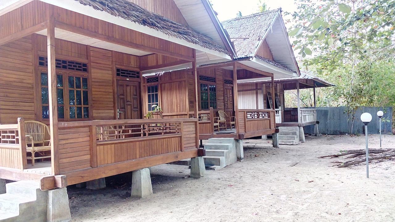 Jonaths Cottage Bunaken Εξωτερικό φωτογραφία