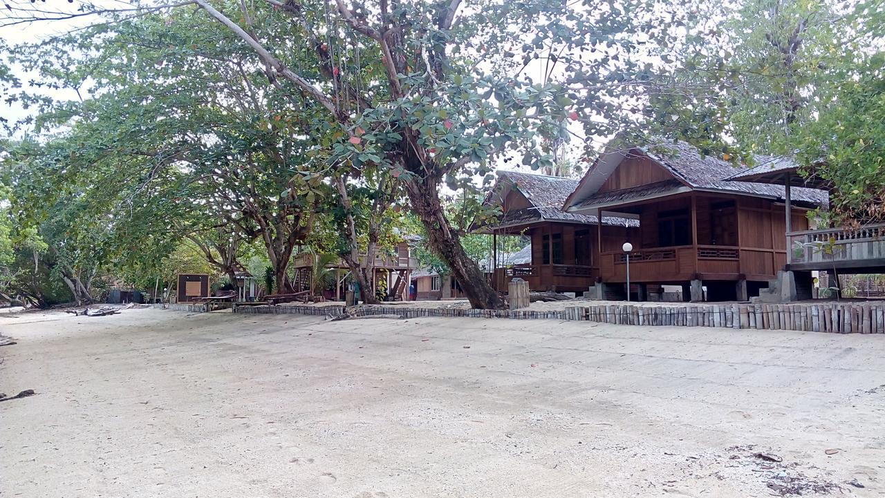 Jonaths Cottage Bunaken Εξωτερικό φωτογραφία