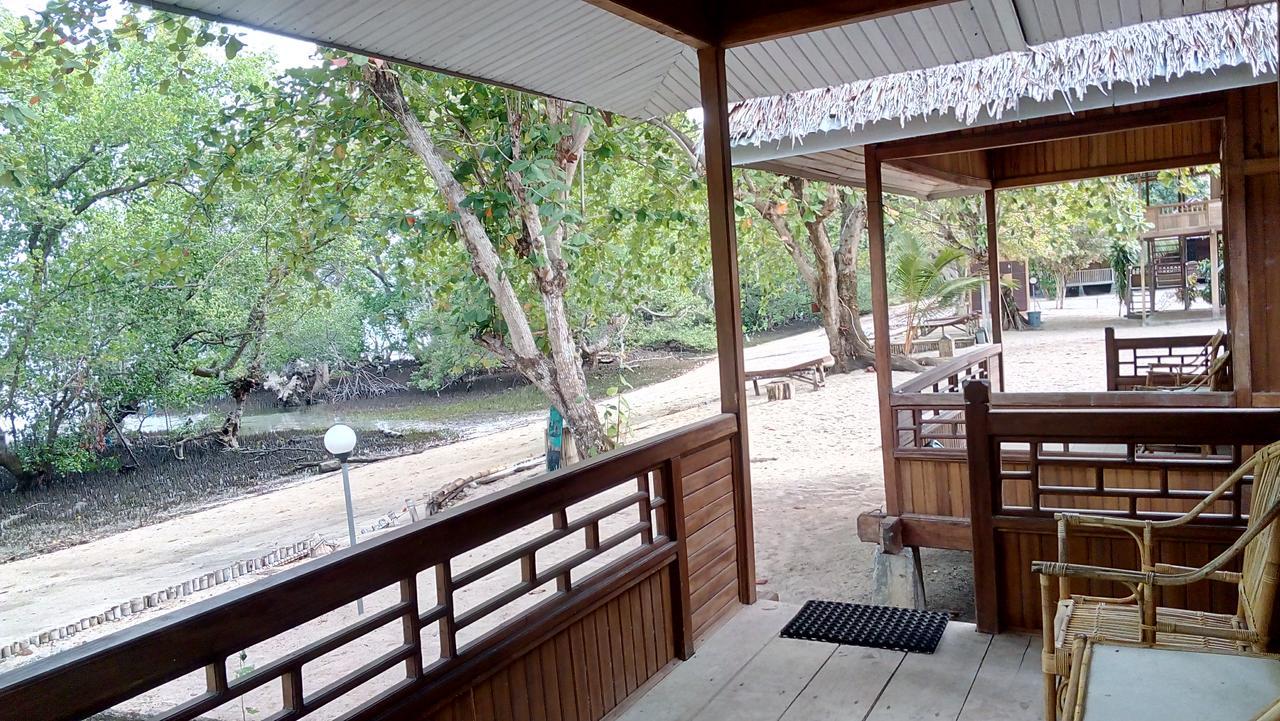 Jonaths Cottage Bunaken Εξωτερικό φωτογραφία